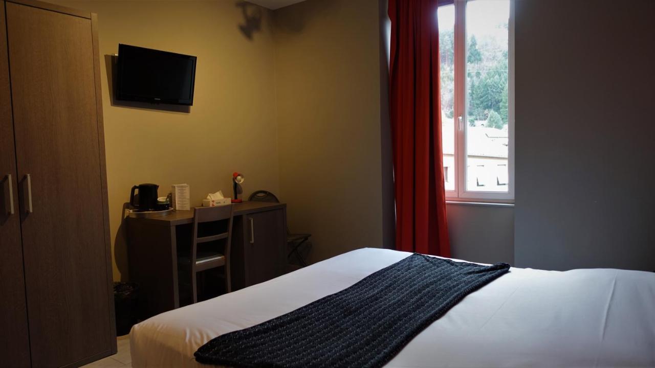 Hotel-Restaurant Des Voyageurs Le Cheylard Εξωτερικό φωτογραφία