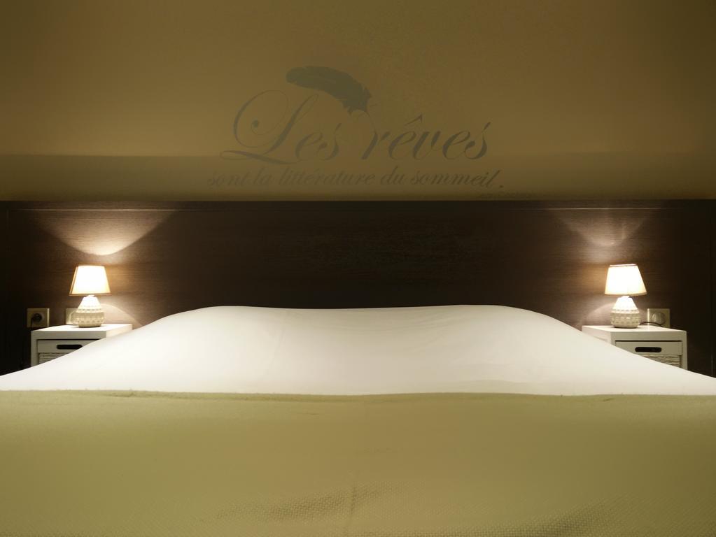 Hotel-Restaurant Des Voyageurs Le Cheylard Εξωτερικό φωτογραφία