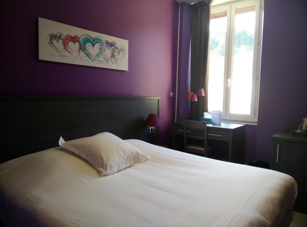 Hotel-Restaurant Des Voyageurs Le Cheylard Εξωτερικό φωτογραφία